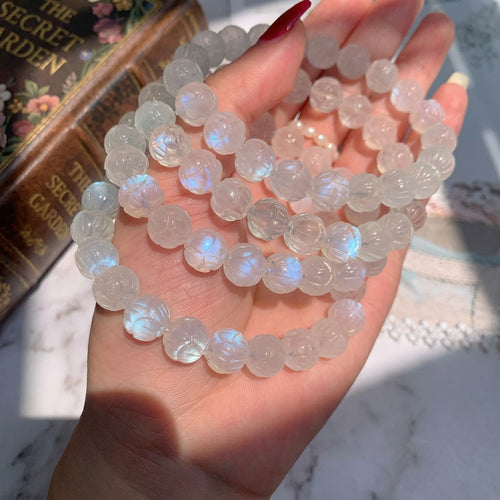 Lunaia Restoring Moonstone Bracelet